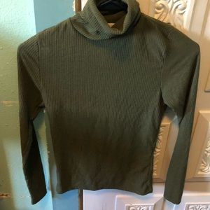 Long sleeve turtle neck